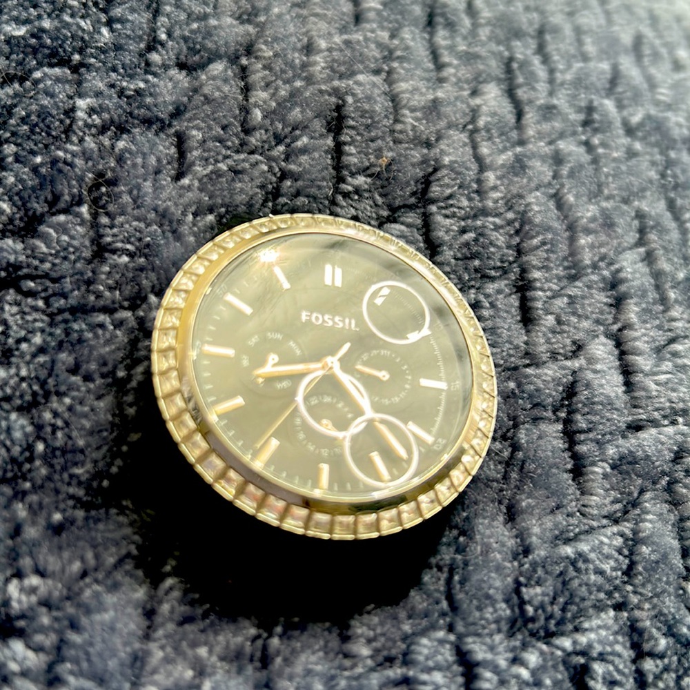 Fossil watch pieces